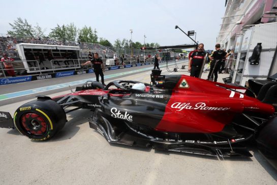 Valtteri Bottas (FIN) Alfa Romeo F1 Team C43 leaves the pits.
16.06.2023. Formula 1 World Championship, Rd 9, Canadian Grand Prix, Montreal, Canada, Practice Day.
- www.xpbimages.com, EMail: requests@xpbimages.com © Copyright: Bearne / XPB Images