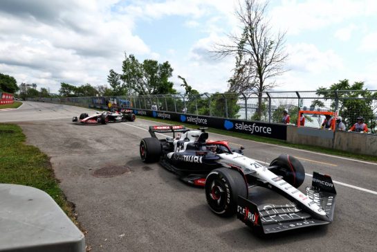 Nyck de Vries (NLD) AlphaTauri AT04 and Kevin Magnussen (DEN) Haas VF-23 run on at the exit road and reverse back on to the circuit.
18.06.2023. Formula 1 World Championship, Rd 9, Canadian Grand Prix, Montreal, Canada, Race Day.
- www.xpbimages.com, EMail: requests@xpbimages.com © Copyright: Coates / XPB Images