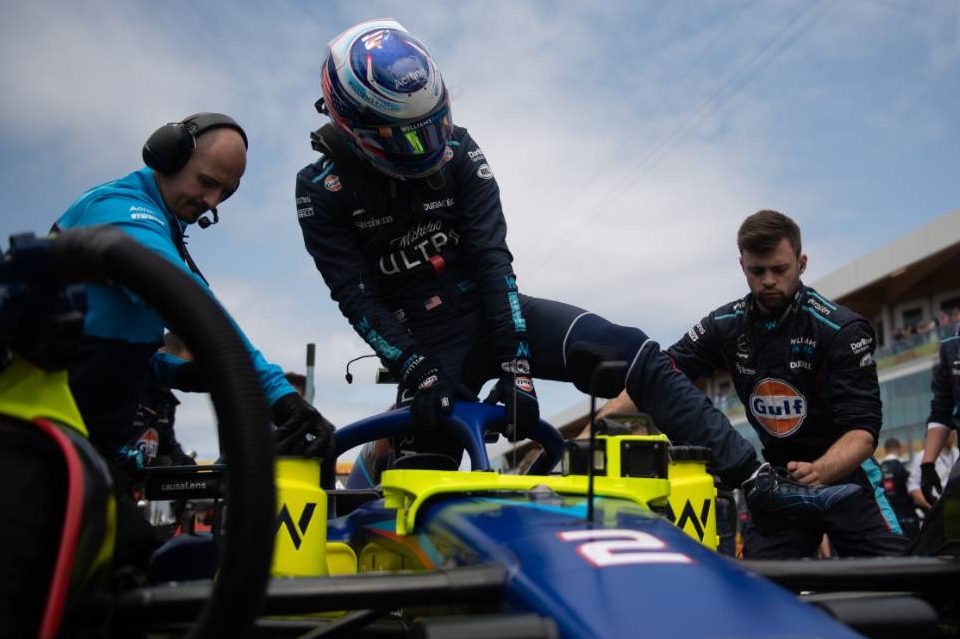 Logan Sargeant (USA) Williams Racing FW45 on the grid. 18.06.2023. Formula 1 World Championship, Rd 9, Canadian Grand Prix, Montreal, Canada, Race Day. - www.xpbimages.com, EMail: requests@xpbimages.com © Copyright: Price / XPB Images