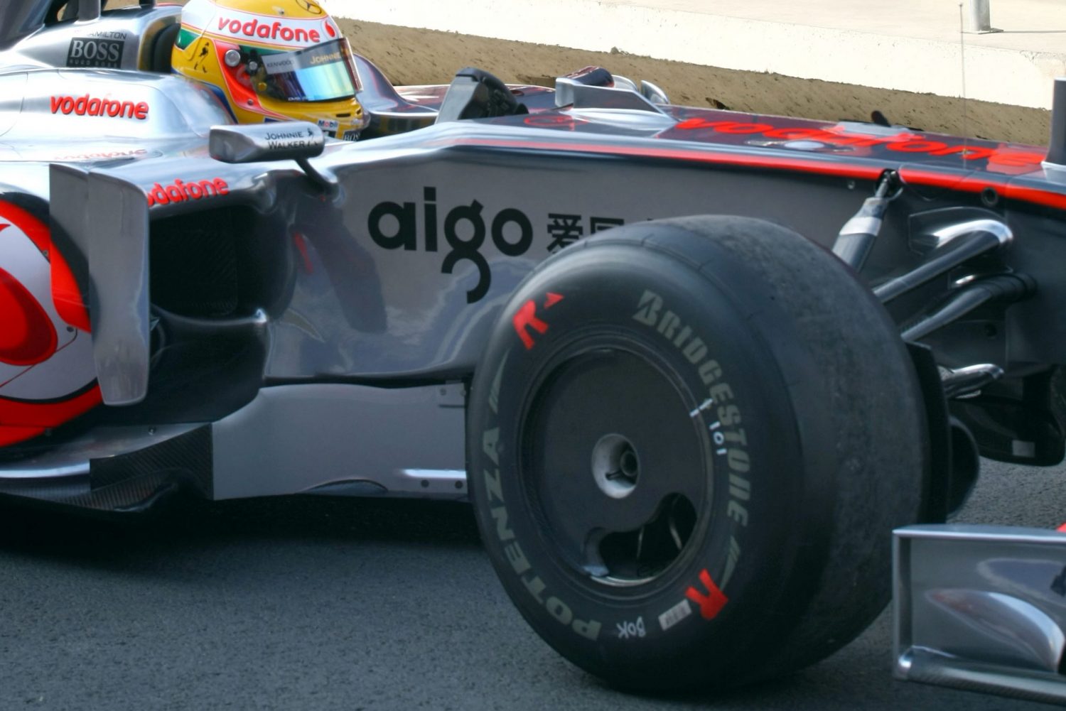 Bridgestone reportedly bids for Formula 1 tyre contract