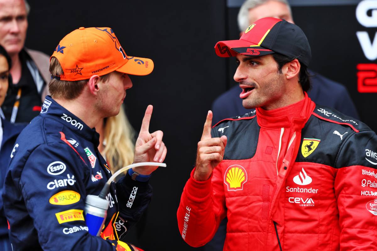(L to R): race winner Max Verstappen (NLD) Red Bull Racing with third placed Carlos Sainz Jr (ESP) Ferrari in parc ferme. 01.07.2023. Formula 1 World Championship, Rd 10, Austrian Grand Prix, Spielberg, Austria, Sprint Day. - www.xpbimages.com, EMail: requests@xpbimages.com © Copyright: Batchelor / XPB Images