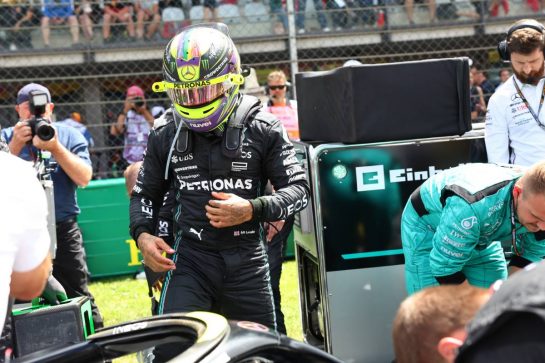Lewis Hamilton (GBR) Mercedes AMG F1 on the grid.
02.07.2023. Formula 1 World Championship, Rd 10, Austrian Grand Prix, Spielberg, Austria, Race Day.
- www.xpbimages.com, EMail: requests@xpbimages.com © Copyright: Batchelor / XPB Images