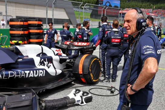 Franz Tost (AUT) AlphaTauri Team Principal on the grid.
02.07.2023. Formula 1 World Championship, Rd 10, Austrian Grand Prix, Spielberg, Austria, Race Day.
- www.xpbimages.com, EMail: requests@xpbimages.com © Copyright: Batchelor / XPB Images