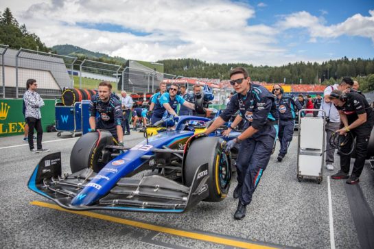Alexander Albon (THA) Williams Racing FW45 on the grid.
02.07.2023. Formula 1 World Championship, Rd 10, Austrian Grand Prix, Spielberg, Austria, Race Day.
- www.xpbimages.com, EMail: requests@xpbimages.com © Copyright: Bearne / XPB Images