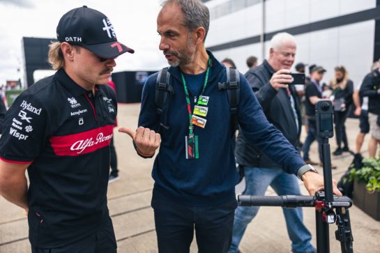 (L to R): Valtteri Bottas (FIN) Alfa Romeo F1 Team with Adam Norris (GBR).
06.07.2023. Formula 1 World Championship, Rd 11, British Grand Prix, Silverstone, England, Preparation Day.
- www.xpbimages.com, EMail: requests@xpbimages.com © Copyright: Batchelor / XPB Images