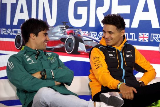 (L to R): Lance Stroll (CDN) Aston Martin F1 Team with Lando Norris (GBR) McLaren in the FIA Press Conference.
06.07.2023. Formula 1 World Championship, Rd 11, British Grand Prix, Silverstone, England, Preparation Day.
- www.xpbimages.com, EMail: requests@xpbimages.com © Copyright: Bearne / XPB Images