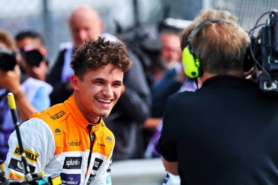 Second placed Lando Norris (GBR) McLaren in qualifying parc ferme.
08.07.2023. Formula 1 World Championship, Rd 11, British Grand Prix, Silverstone, England, Qualifying Day.
- www.xpbimages.com, EMail: requests@xpbimages.com © Copyright: Batchelor / XPB Images
