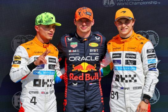 Top three in qualifying parc ferme (L to R): Lando Norris (GBR) McLaren, second; Max Verstappen (NLD) Red Bull Racing, pole position; Oscar Piastri (AUS) McLaren, third.
08.07.2023. Formula 1 World Championship, Rd 11, British Grand Prix, Silverstone, England, Qualifying Day.
- www.xpbimages.com, EMail: requests@xpbimages.com © Copyright: Batchelor / XPB Images