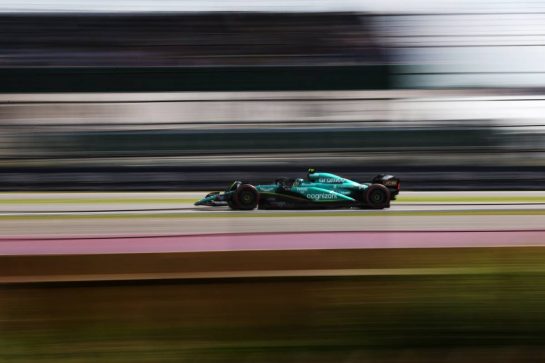 Fernando Alonso (ESP) Aston Martin F1 Team AMR23.
08.07.2023. Formula 1 World Championship, Rd 11, British Grand Prix, Silverstone, England, Qualifying Day.
- www.xpbimages.com, EMail: requests@xpbimages.com © Copyright: Staley / XPB Images