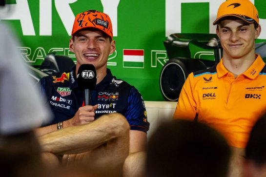 (L to R): Max Verstappen (NLD) Red Bull Racing and Oscar Piastri (AUS) McLaren in the FIA Press Conference.
20.07.2023. Formula 1 World Championship, Rd 12, Hungarian Grand Prix, Budapest, Hungary, Preparation Day.
- www.xpbimages.com, EMail: requests@xpbimages.com © Copyright: XPB Images