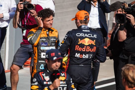 (L to R): Second placed Lando Norris (GBR) McLaren in parc ferme with race winner Max Verstappen (NLD) Red Bull Racing.
23.07.2023. Formula 1 World Championship, Rd 12, Hungarian Grand Prix, Budapest, Hungary, Race Day.
- www.xpbimages.com, EMail: requests@xpbimages.com © Copyright: Bearne / XPB Images