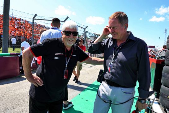 (L to R): Herbie Blash (GBR) FIA Permanent Senior Advisor to the FIA Race Directors / Porsche with Martin Brundle (GBR) Sky Sports Commentator on the grid.
23.07.2023. Formula 1 World Championship, Rd 12, Hungarian Grand Prix, Budapest, Hungary, Race Day.
- www.xpbimages.com, EMail: requests@xpbimages.com © Copyright: Moy / XPB Images
