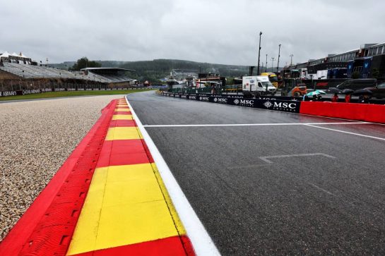 Circuit atmosphere - La Source exit kerb.
27.07.2023. Formula 1 World Championship, Rd 13, Belgian Grand Prix, Spa Francorchamps, Belgium, Preparation Day.
- www.xpbimages.com, EMail: requests@xpbimages.com © Copyright: Moy / XPB Images