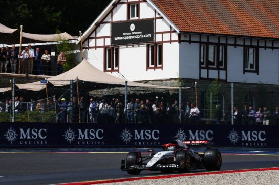 Daniel Ricciardo (AUS) AlphaTauri AT04.
29.07.2023. Formula 1 World Championship, Rd 13, Belgian Grand Prix, Spa Francorchamps, Belgium, Sprint Day.
- www.xpbimages.com, EMail: requests@xpbimages.com © Copyright: Batchelor / XPB Images
