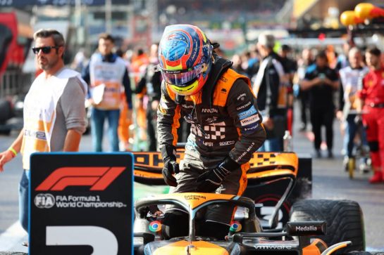 Oscar Piastri (AUS) McLaren MCL60 in Sprint parc ferme.
29.07.2023. Formula 1 World Championship, Rd 13, Belgian Grand Prix, Spa Francorchamps, Belgium, Sprint Day.
- www.xpbimages.com, EMail: requests@xpbimages.com © Copyright: Batchelor / XPB Images