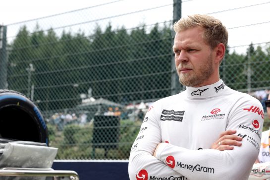 Kevin Magnussen (DEN) Haas F1 Team on the grid.
30.07.2023. Formula 1 World Championship, Rd 13, Belgian Grand Prix, Spa Francorchamps, Belgium, Race Day.
- www.xpbimages.com, EMail: requests@xpbimages.com © Copyright: Bearne / XPB Images