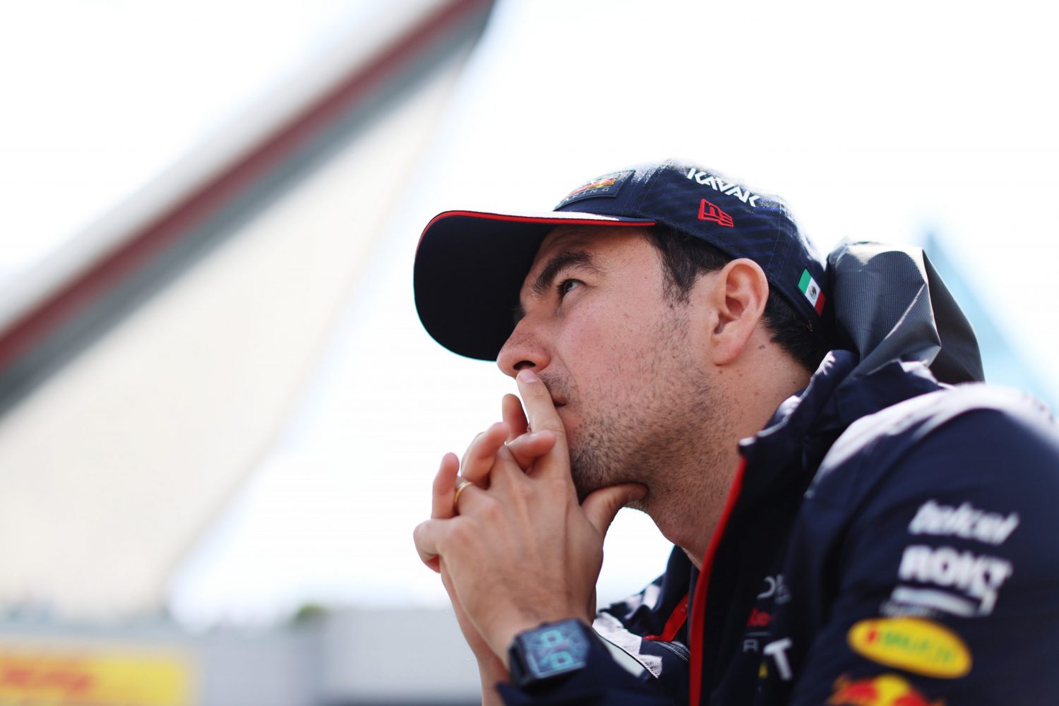 Christian Horner admitted pit stop failure and apologized to Checo Perez