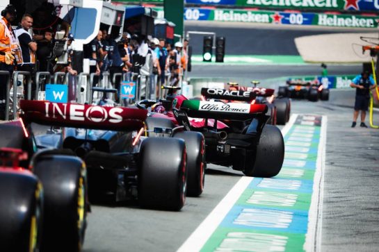 Zhou Guanyu (CHN) Alfa Romeo F1 Team C43 leaves the pits.
25.08.2023. Formula 1 World Championship, Rd 14, Dutch Grand Prix, Zandvoort, Netherlands, Practice Day.
- www.xpbimages.com, EMail: requests@xpbimages.com © Copyright: Bearne / XPB Images