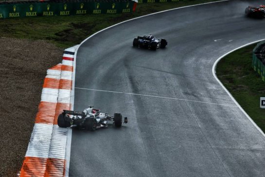 Liam Lawson (NZL) AlphaTauri AT04 spun in the third practice session.
26.08.2023. Formula 1 World Championship, Rd 14, Dutch Grand Prix, Zandvoort, Netherlands, Qualifying Day.
- www.xpbimages.com, EMail: requests@xpbimages.com © Copyright: Coates / XPB Images