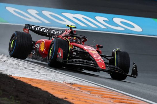 Carlos Sainz Jr (ESP) Ferrari SF-23.
26.08.2023. Formula 1 World Championship, Rd 14, Dutch Grand Prix, Zandvoort, Netherlands, Qualifying Day.
- www.xpbimages.com, EMail: requests@xpbimages.com © Copyright: Moy / XPB Images