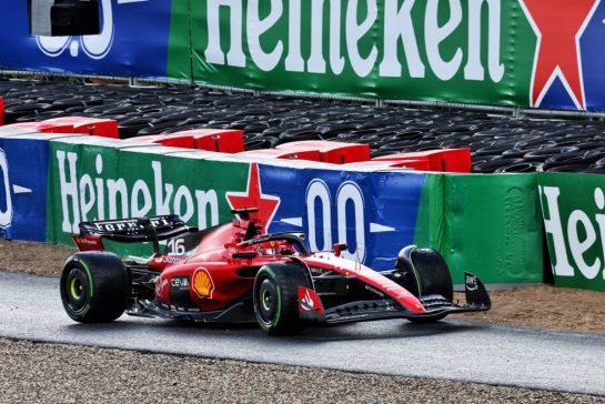 Charles Leclerc (MON) Ferrari SF-23 runs wide.
26.08.2023. Formula 1 World Championship, Rd 14, Dutch Grand Prix, Zandvoort, Netherlands, Qualifying Day.
- www.xpbimages.com, EMail: requests@xpbimages.com © Copyright: Miltenburg / XPB Images
