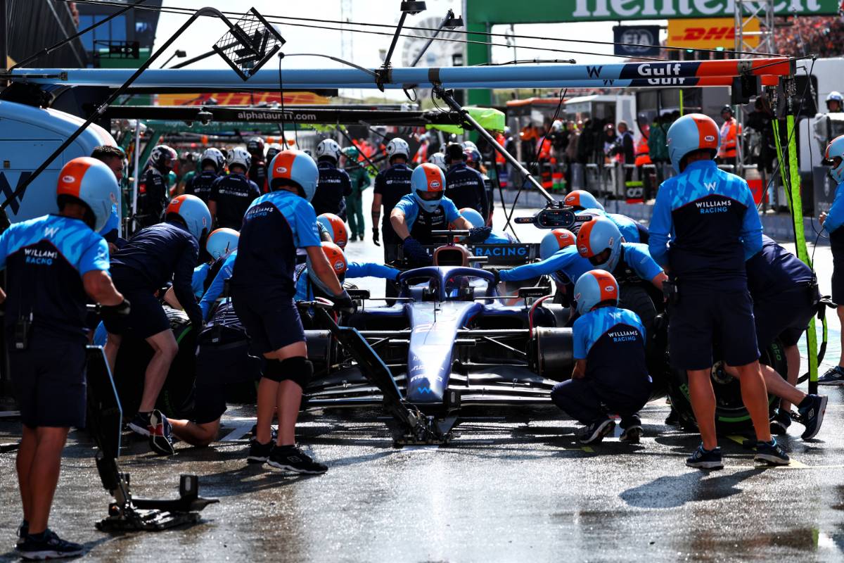 Alexander Albon (THA) Williams Racing FW45 in the pits.
26.08.2023. Formula 1 World Championship, Rd 14, Dutch Grand Prix, Zandvoort, Netherlands, Qualifying Day.
- www.xpbimages.com, EMail: requests@xpbimages.com © Copyright: Coates / XPB Images