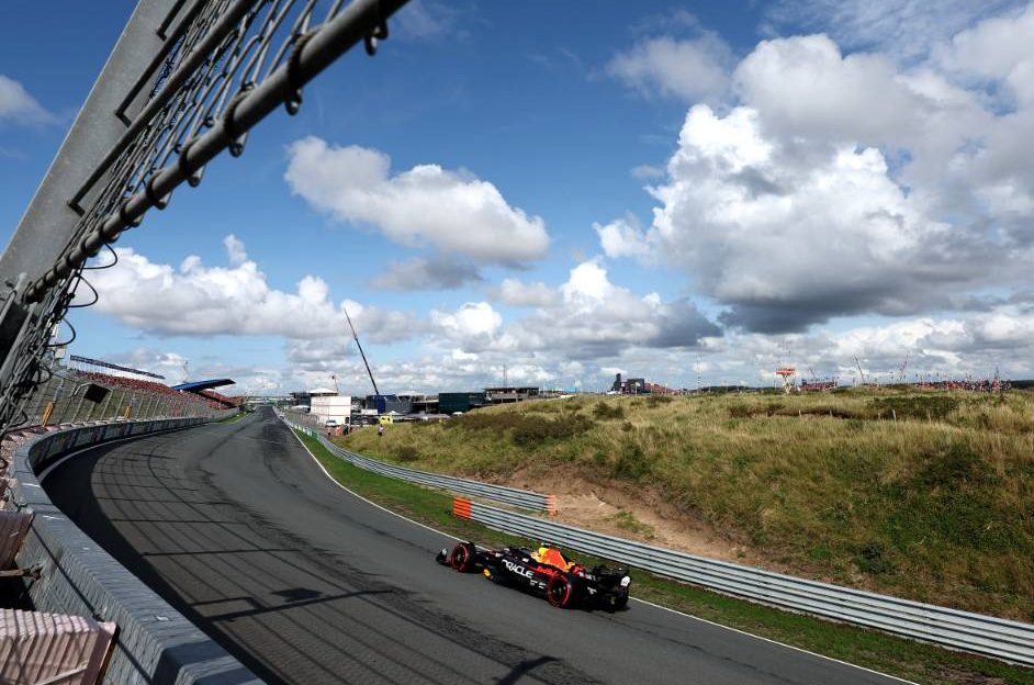 Sergio Perez (MEX) Red Bull Racing RB19. 26.08.2023. Formula 1 World Championship, Rd 14, Dutch Grand Prix, Zandvoort, Netherlands, Qualifying Day. - www.xpbimages.com, EMail: requests@xpbimages.com © Copyright: Moy / XPB Images
