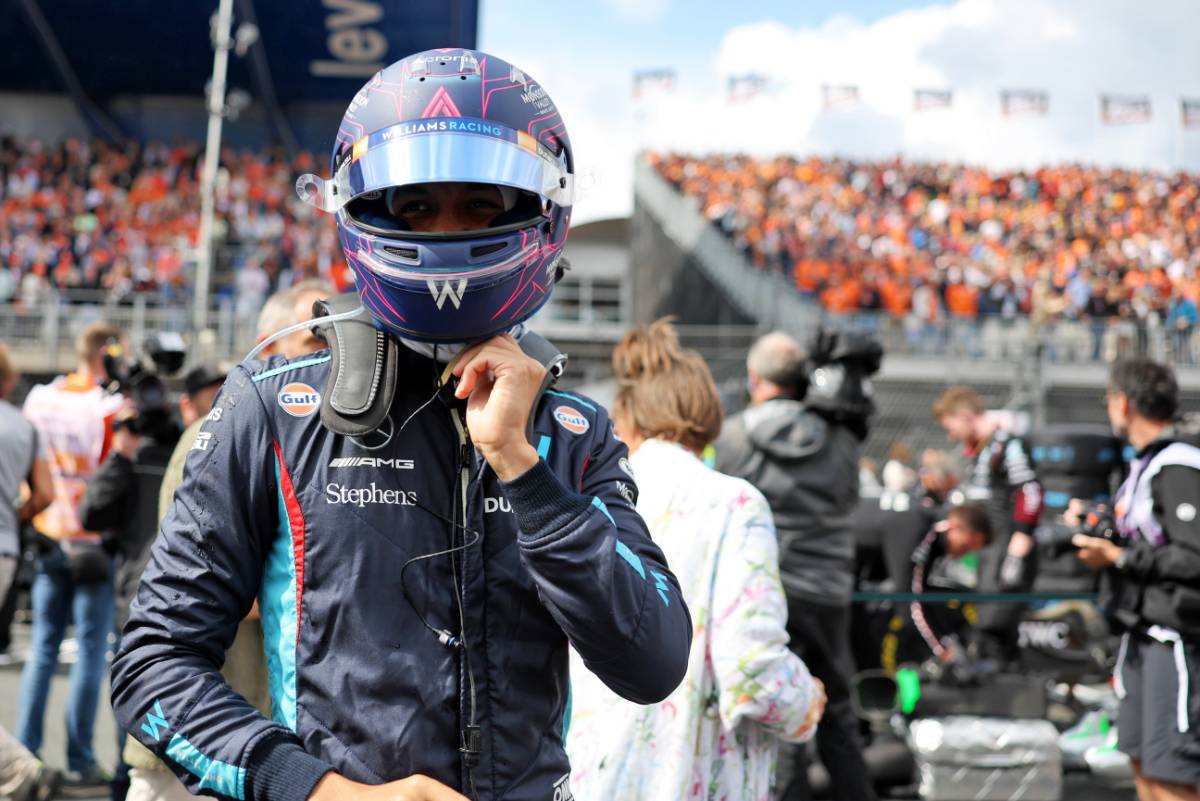 Alexander Albon (THA) Williams Racing on the grid. 27.08.2023. Formula 1 World Championship, Rd 14, Dutch Grand Prix, Zandvoort, Netherlands, Race Day. - www.xpbimages.com, EMail: requests@xpbimages.com © Copyright: Bearne / XPB Images