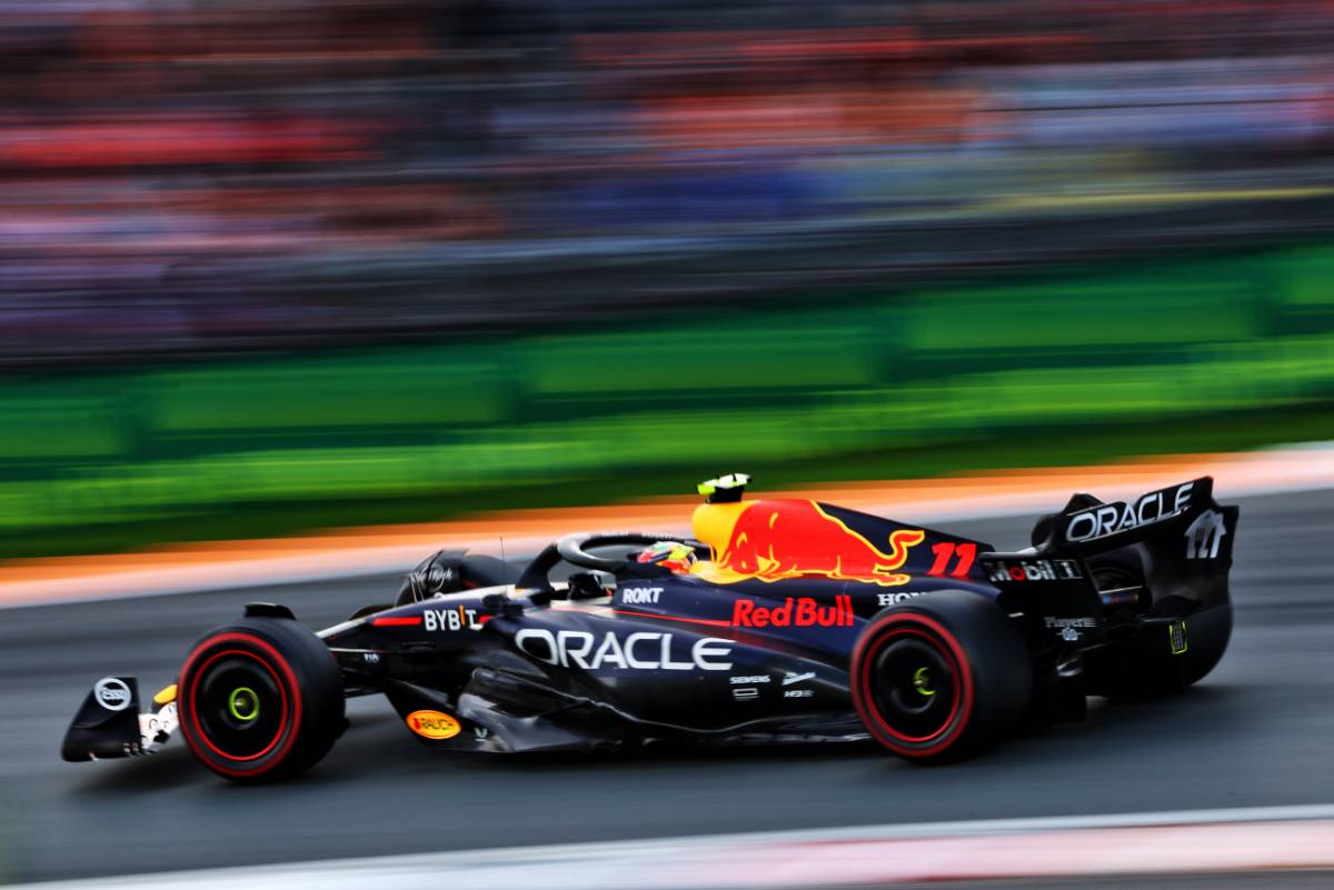 Sergio Perez (MEX) Red Bull Racing RB19.
27.08.2023. Formula 1 World Championship, Rd 14, Dutch Grand Prix, Zandvoort, Netherlands, Race Day.
- www.xpbimages.com, EMail: requests@xpbimages.com © Copyright: Charniaux / XPB Images