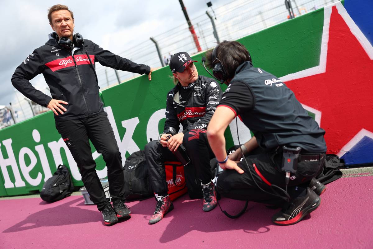 Valtteri Bottas (FIN) Alfa Romeo F1 Team on the grid. 27.08.2023. Formula 1 World Championship, Rd 14, Dutch Grand Prix, Zandvoort, Netherlands, Race Day. - www.xpbimages.com, EMail: requests@xpbimages.com © Copyright: Charniaux / XPB Images