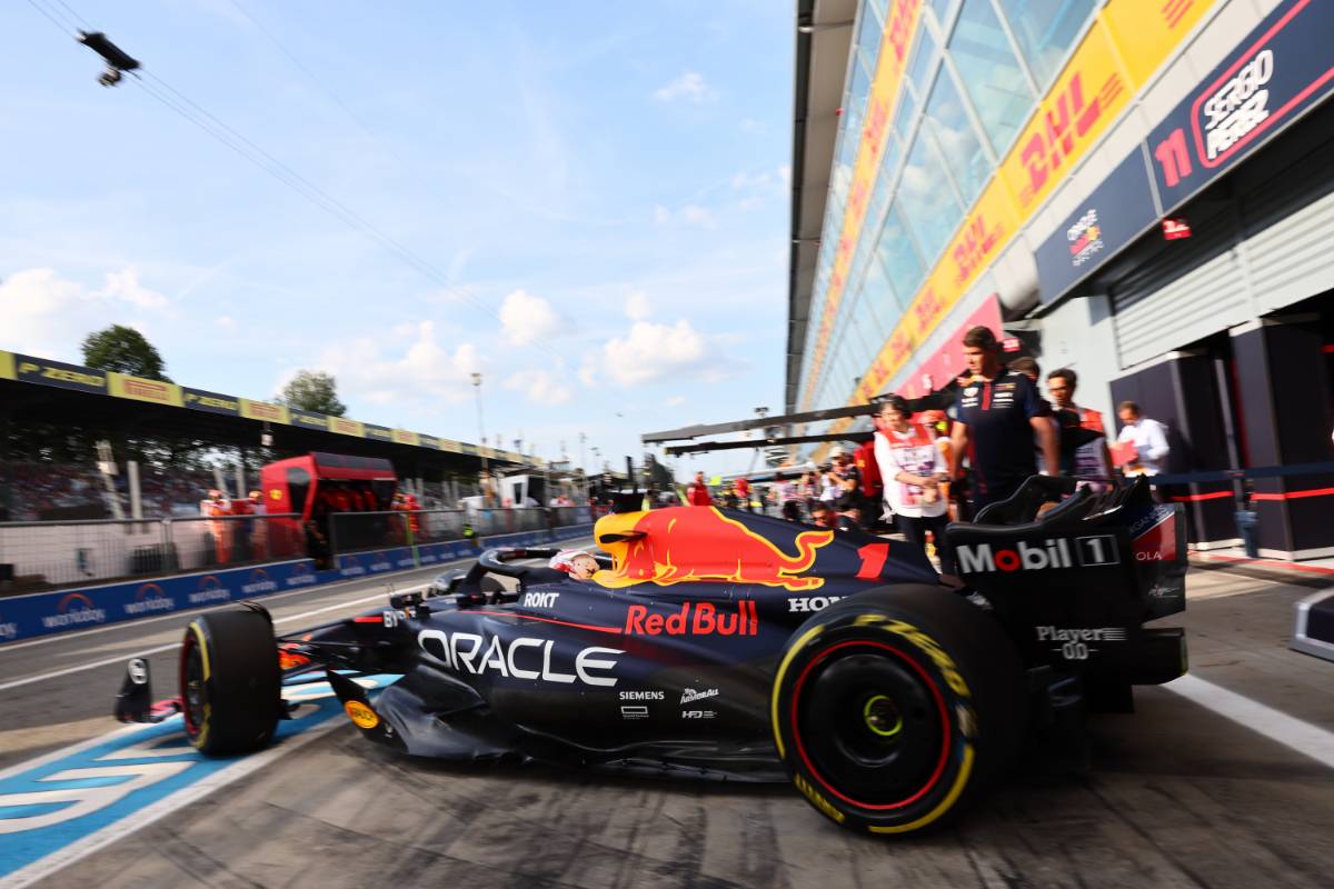 Max Verstappen (NLD) Red Bull Racing RB19 leaves the pits. 01.09.2023. Formula 1 World Championship, Rd 15, Italian Grand Prix, Monza, Italy, Practice Day. - www.xpbimages.com, EMail: requests@xpbimages.com © Copyright: Batchelor / XPB Images