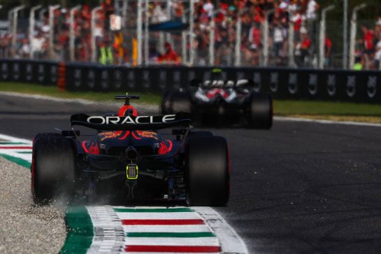 Max Verstappen (NLD), Red Bull Racing 
01.09.2023. Formula 1 World Championship, Rd 15, Italian Grand Prix, Monza, Italy, Practice Day.
- www.xpbimages.com, EMail: requests@xpbimages.com © Copyright: Charniaux / XPB Images