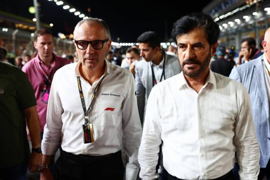 (L to R): Stefano Domenicali (ITA) Formula One President and CEO with Mohammed Bin Sulayem (UAE) FIA President on the grid.
17.09.2023. Formula 1 World Championship, Rd 16, Singapore Grand Prix, Marina Bay Street Circuit, Singapore, Race Day.
 - www.xpbimages.com, EMail: requests@xpbimages.com © Copyright: Coates / XPB Images