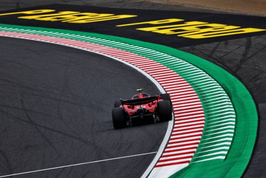 Carlos Sainz Jr (ESP) Ferrari SF-23.
22.09.2023. Formula 1 World Championship, Rd 17, Japanese Grand Prix, Suzuka, Japan, Practice Day.
- www.xpbimages.com, EMail: requests@xpbimages.com © Copyright: Moy / XPB Images