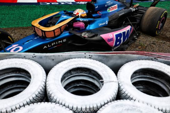 Pierre Gasly (FRA) Alpine F1 Team A523 crashed in the second practice session.
22.09.2023. Formula 1 World Championship, Rd 17, Japanese Grand Prix, Suzuka, Japan, Practice Day.
- www.xpbimages.com, EMail: requests@xpbimages.com © Copyright: Coates / XPB Images