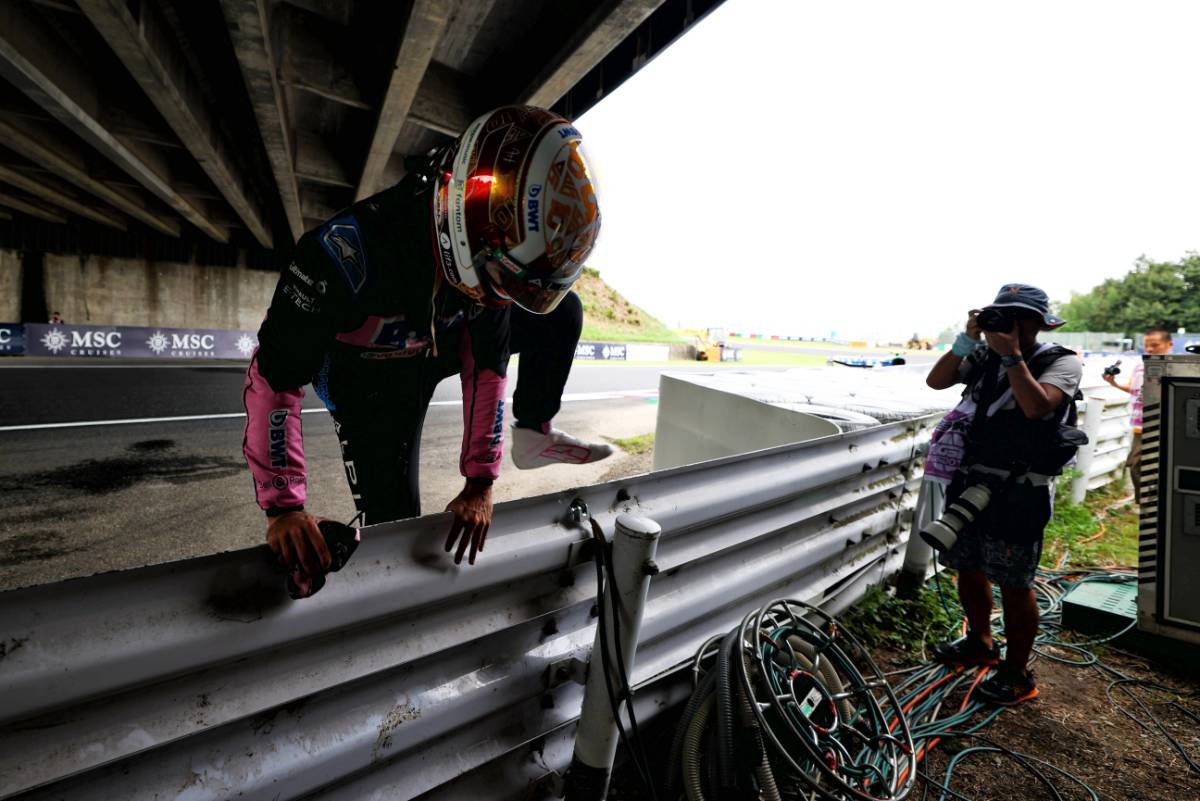 Pierre Gasly (FRA) Alpine F1 Team A523 crashed in the second practice session. 22.09.2023. Formula 1 World Championship, Rd 17, Japanese Grand Prix, Suzuka, Japan, Practice Day. - www.xpbimages.com, EMail: requests@xpbimages.com © Copyright: Coates / XPB Images