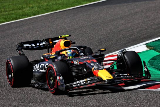 Sergio Perez (MEX) Red Bull Racing RB19.
23.09.2023. Formula 1 World Championship, Rd 17, Japanese Grand Prix, Suzuka, Japan, Qualifying Day.
- www.xpbimages.com, EMail: requests@xpbimages.com © Copyright: Moy / XPB Images