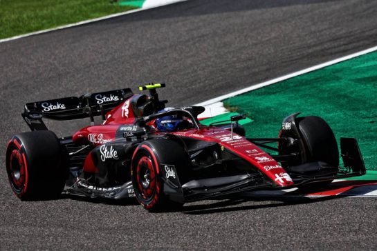 Zhou Guanyu (CHN) Alfa Romeo F1 Team C43.
23.09.2023. Formula 1 World Championship, Rd 17, Japanese Grand Prix, Suzuka, Japan, Qualifying Day.
- www.xpbimages.com, EMail: requests@xpbimages.com © Copyright: Moy / XPB Images