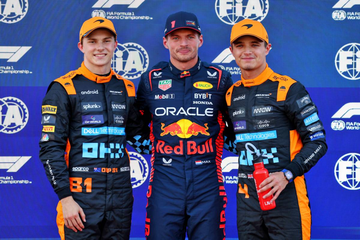 Qualifying top three in parc ferme (L to R): Oscar Piastri (AUS) McLaren, second; Max Verstappen (NLD) Red Bull Racing, pole position; Lando Norris (GBR) McLaren, third.
23.09.2023. Formula 1 World Championship, Rd 17, Japanese Grand Prix, Suzuka, Japan, Qualifying Day.
- www.xpbimages.com, EMail: requests@xpbimages.com © Copyright: Batchelor / XPB Images