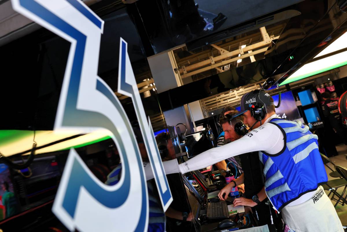 Esteban Ocon (FRA) Alpine F1 Team. 24.09.2023. Formula 1 World Championship, Rd 17, Japanese Grand Prix, Suzuka, Japan, Race Day. - www.xpbimages.com, EMail: requests@xpbimages.com © Copyright: Batchelor / XPB Images