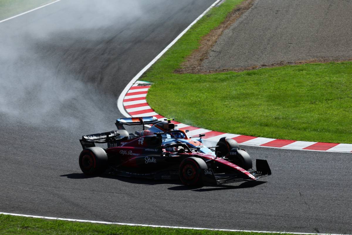 Valtteri Bottas (FIN) Alfa Romeo F1 Team C43 is hit by Logan Sargeant (USA) Williams Racing FW45.
24.09.2023. Formula 1 World Championship, Rd 17, Japanese Grand Prix, Suzuka, Japan, Race Day.
- www.xpbimages.com, EMail: requests@xpbimages.com © Copyright: Coates / XPB Images