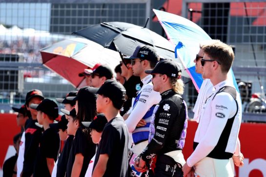 Esteban Ocon (FRA) Alpine F1 Team and Valtteri Bottas (FIN) Alfa Romeo F1 Team on the grid.
24.09.2023. Formula 1 World Championship, Rd 17, Japanese Grand Prix, Suzuka, Japan, Race Day.
- www.xpbimages.com, EMail: requests@xpbimages.com © Copyright: Moy / XPB Images