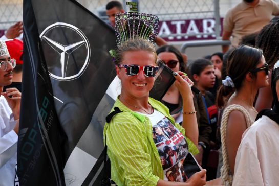 Circuit atmosphere - a Lewis Hamilton (GBR) Mercedes AMG F1 fan.
05.10.2023. Formula 1 World Championship, Rd 18, Qatar Grand Prix, Doha, Qatar, Preparation Day.
- www.xpbimages.com, EMail: requests@xpbimages.com © Copyright: Coates / XPB Images