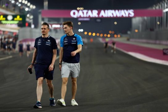 Logan Sargeant (USA) Williams Racing walks the circuit with Gaetan Jego, Williams Racing Race Engineer.
05.10.2023. Formula 1 World Championship, Rd 18, Qatar Grand Prix, Doha, Qatar, Preparation Day.
- www.xpbimages.com, EMail: requests@xpbimages.com © Copyright: Batchelor / XPB Images