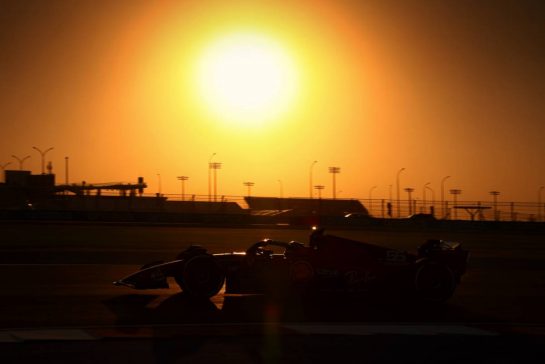 Carlos Sainz Jr (ESP) Ferrari SF-23.
06.10.2023 Formula 1 World Championship, Rd 18, Qatar Grand Prix, Doha, Qatar, Qualifying Day.
- www.xpbimages.com, EMail: requests@xpbimages.com © Copyright: Charniaux / XPB Images