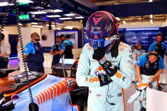 Alexander Albon (THA) Williams Racing.
06.10.2023 Formula 1 World Championship, Rd 18, Qatar Grand Prix, Doha, Qatar, Qualifying Day.
- www.xpbimages.com, EMail: requests@xpbimages.com © Copyright: Batchelor / XPB Images