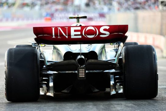 Lewis Hamilton (GBR) Mercedes AMG F1 W14.
06.10.2023 Formula 1 World Championship, Rd 18, Qatar Grand Prix, Doha, Qatar, Qualifying Day.
- www.xpbimages.com, EMail: requests@xpbimages.com © Copyright: Coates / XPB Images