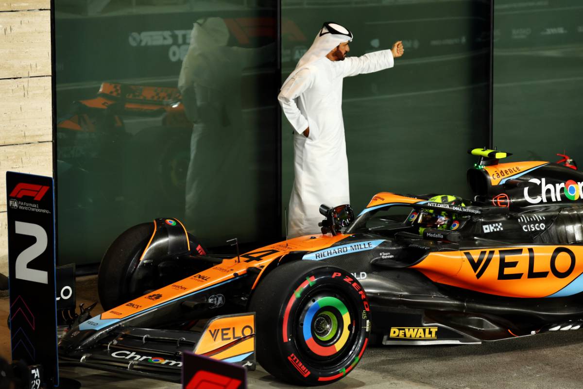 Not second Lando Norris (GBR) McLaren MCL60 in qualifying parc ferme with Mohammed Bin Sulayem (UAE) FIA President watching.
06.10.2023 Formula 1 World Championship, Rd 18, Qatar Grand Prix, Doha, Qatar, Qualifying Day.
- www.xpbimages.com, EMail: requests@xpbimages.com © Copyright: Batchelor / XPB Images