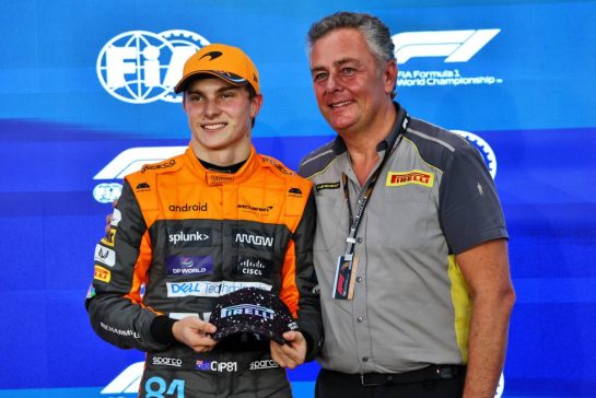 (L to R): Oscar Piastri (AUS) McLaren celebrates being quickest in Sprint Shootout with Mario Isola (ITA) Pirelli Racing Manager.
07.10.2023. Formula 1 World Championship, Rd 18, Qatar Grand Prix, Doha, Qatar, Sprint Day.
- www.xpbimages.com, EMail: requests@xpbimages.com © Copyright: Batchelor / XPB Images