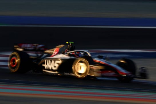 Nico Hulkenberg (GER) Haas VF-23.
07.10.2023. Formula 1 World Championship, Rd 18, Qatar Grand Prix, Doha, Qatar, Sprint Day.
- www.xpbimages.com, EMail: requests@xpbimages.com © Copyright: Coates / XPB Images